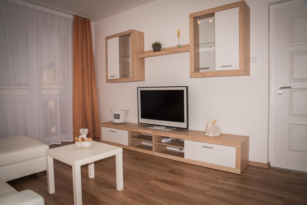 Anna Apartman Győr Exteriör bild